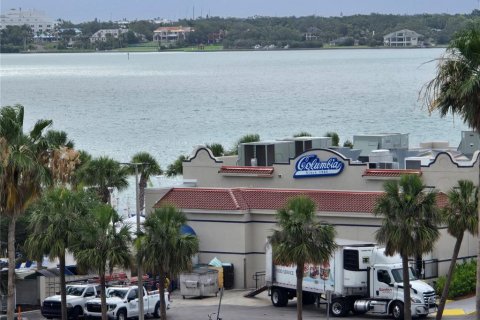 Condo in Clearwater, Florida, 2 bedrooms  № 1798569 - photo 12