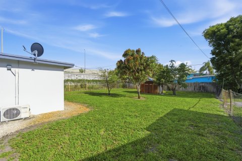 Immobilier commercial à vendre à Oakland Park, Floride: 141.58 m2 № 2403827 - photo 6