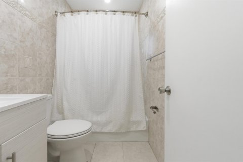Immobilier commercial à vendre à Oakland Park, Floride: 141.58 m2 № 2403827 - photo 11