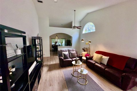 Villa ou maison à vendre à Coral Springs, Floride: 3 chambres, 122.45 m2 № 1889592 - photo 6