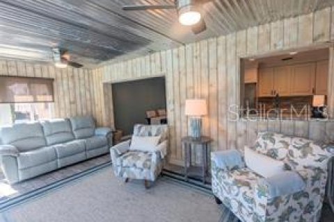 House in Sarasota, Florida 2 bedrooms, 141.58 sq.m. № 2208934 - photo 8