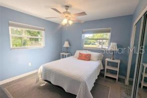 House in Sarasota, Florida 2 bedrooms, 141.58 sq.m. № 2208934 - photo 13