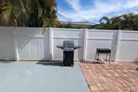 House in Sarasota, Florida 2 bedrooms, 141.58 sq.m. № 2208934 - photo 19