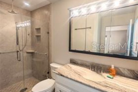House in Sarasota, Florida 2 bedrooms, 141.58 sq.m. № 2208934 - photo 12