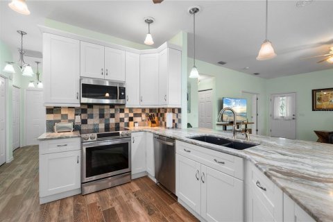 Casa en venta en Port Charlotte, Florida, 2 dormitorios, 126.72 m2 № 2385910 - foto 8