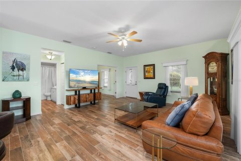 Casa en venta en Port Charlotte, Florida, 2 dormitorios, 126.72 m2 № 2385910 - foto 12