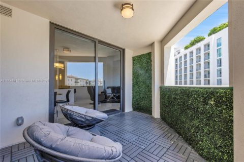 Condo in Coral Gables, Florida, 2 bedrooms  № 1893384 - photo 30