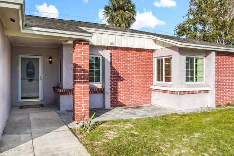 House in Longwood, Florida 3 bedrooms, 138.05 sq.m. № 2390975 - photo 4