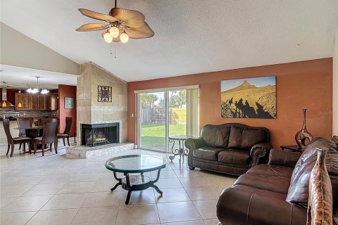 House in Longwood, Florida 3 bedrooms, 138.05 sq.m. № 2390975 - photo 7