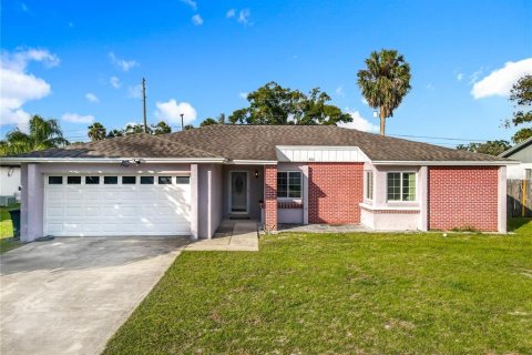 House in Longwood, Florida 3 bedrooms, 138.05 sq.m. № 2390975 - photo 3