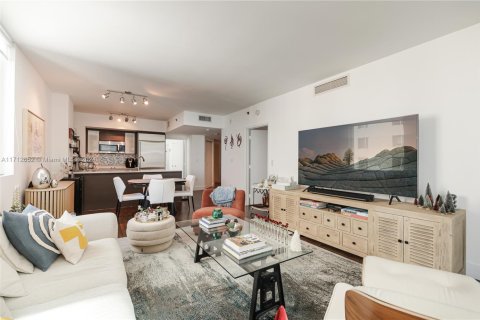 Copropriété à vendre à Miami, Floride: 2 chambres, 111.48 m2 № 2183262 - photo 8