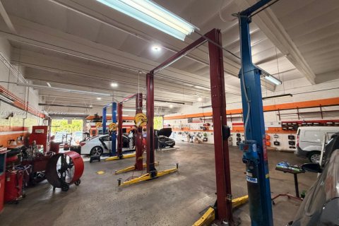 Propiedad comercial en venta en South Miami, Florida № 2044440 - foto 11