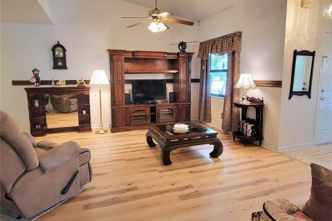 House in Saint Petersburg, Florida 2 bedrooms, 94.57 sq.m. № 1578626 - photo 3