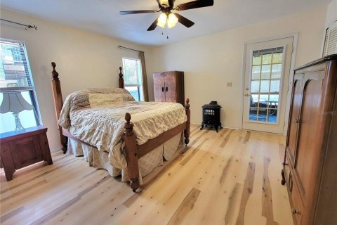 House in Saint Petersburg, Florida 2 bedrooms, 94.57 sq.m. № 1578626 - photo 12
