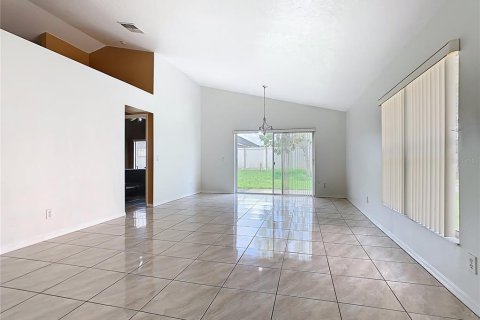 House in Kissimmee, Florida 3 bedrooms, 153.38 sq.m. № 1760218 - photo 4