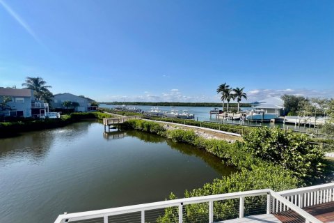 Adosado en venta en Hutchinson Island South, Florida, 3 dormitorios, 165.37 m2 № 2085083 - foto 15