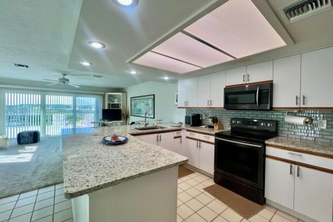 Adosado en venta en Hutchinson Island South, Florida, 3 dormitorios, 165.37 m2 № 2085083 - foto 3