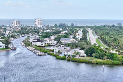 Adosado en Hutchinson Island South, Florida 3 dormitorios, 165.37 m2 № 2085083