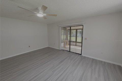 Villa ou maison à louer à Ocala, Floride: 2 chambres, 106.28 m2 № 2430873 - photo 5