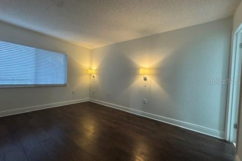 Condo in Orlando, Florida, 2 bedrooms  № 2204648 - photo 9