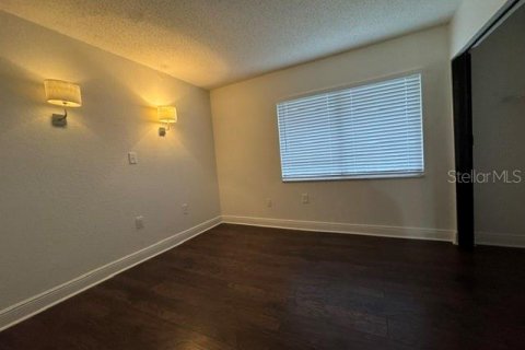Condo in Orlando, Florida, 2 bedrooms  № 2204648 - photo 8