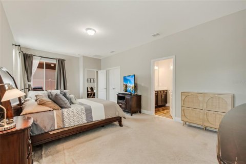 Villa ou maison à vendre à Orlando, Floride: 3 chambres, 194.35 m2 № 2215884 - photo 4