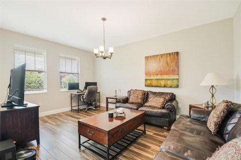Villa ou maison à vendre à Orlando, Floride: 3 chambres, 194.35 m2 № 2215884 - photo 2