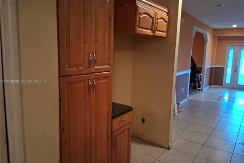 Villa ou maison à vendre à Deerfield Beach, Floride: 3 chambres, 140.28 m2 № 2042594 - photo 7