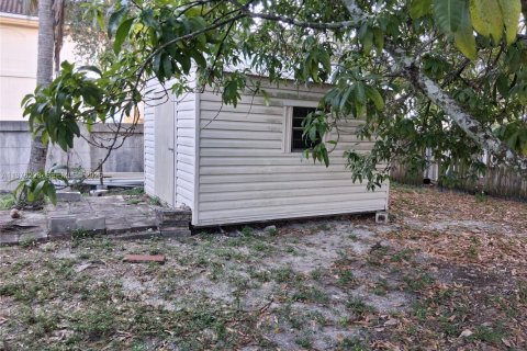 Villa ou maison à vendre à Deerfield Beach, Floride: 3 chambres, 140.28 m2 № 2042594 - photo 21