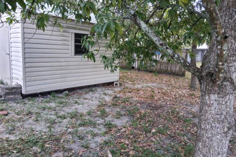 Villa ou maison à vendre à Deerfield Beach, Floride: 3 chambres, 140.28 m2 № 2042594 - photo 16