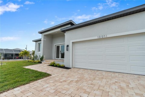 House in Port Charlotte, Florida 4 bedrooms, 197.79 sq.m. № 2145124 - photo 11