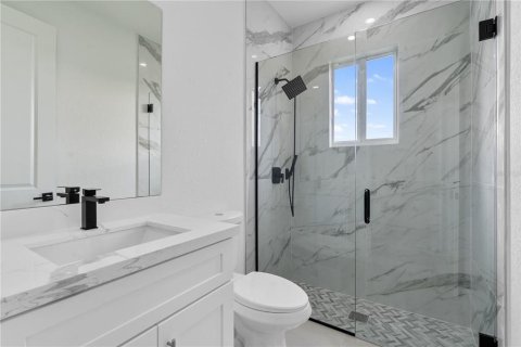 House in Port Charlotte, Florida 4 bedrooms, 197.79 sq.m. № 2145124 - photo 8