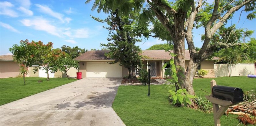 Casa en Sarasota, Florida 3 dormitorios, 171.5 m2 № 1722495