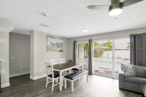 Casa en alquiler en Sarasota, Florida, 3 dormitorios, 171.5 m2 № 1722495 - foto 16