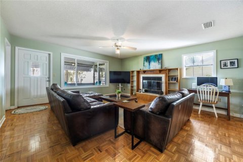Casa en venta en Melrose, Florida, 3 dormitorios, 151.24 m2 № 1815790 - foto 14