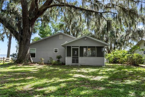 Casa en venta en Melrose, Florida, 3 dormitorios, 151.24 m2 № 1815790 - foto 1