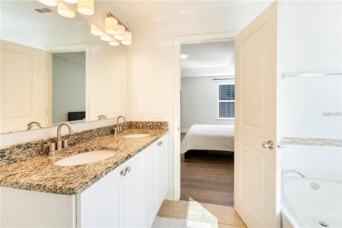 Casa en venta en Orlando, Florida, 3 dormitorios, 254.92 m2 № 2430438 - foto 21