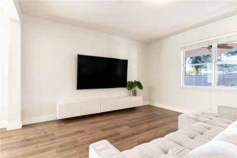 Casa en venta en Orlando, Florida, 3 dormitorios, 254.92 m2 № 2430438 - foto 28