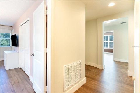 Casa en venta en Orlando, Florida, 3 dormitorios, 254.92 m2 № 2430438 - foto 14