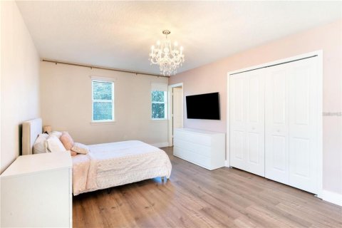 Casa en venta en Orlando, Florida, 3 dormitorios, 254.92 m2 № 2430438 - foto 5