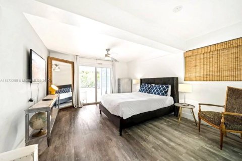 Casa en venta en Hollywood, Florida, 4 dormitorios, 192.31 m2 № 1928660 - foto 17