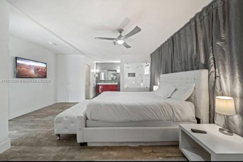 Casa en venta en Hollywood, Florida, 4 dormitorios, 192.31 m2 № 1928660 - foto 12