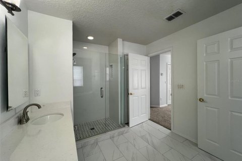 House in Orlando, Florida 4 bedrooms, 239.69 sq.m. № 1760234 - photo 13