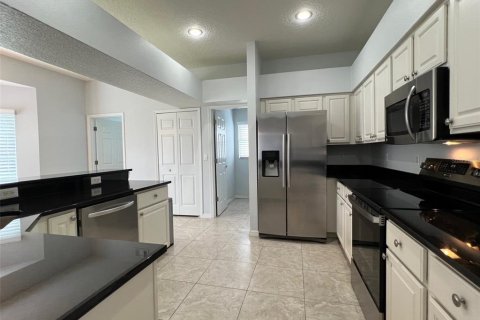 House in Orlando, Florida 4 bedrooms, 239.69 sq.m. № 1760234 - photo 22