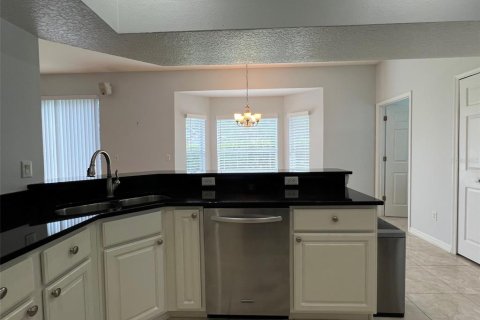 House in Orlando, Florida 4 bedrooms, 239.69 sq.m. № 1760234 - photo 23