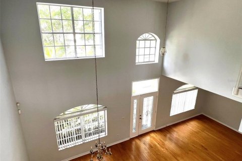 House in Orlando, Florida 4 bedrooms, 239.69 sq.m. № 1760234 - photo 2
