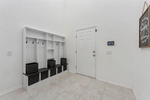 Villa ou maison à vendre à Zephyrhills, Floride: 4 chambres, 242.94 m2 № 2222337 - photo 5