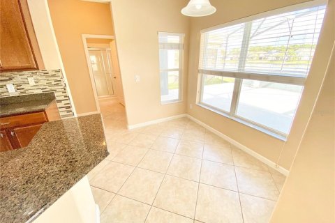 House in Orlando, Florida 5 bedrooms, 252.97 sq.m. № 2234625 - photo 21
