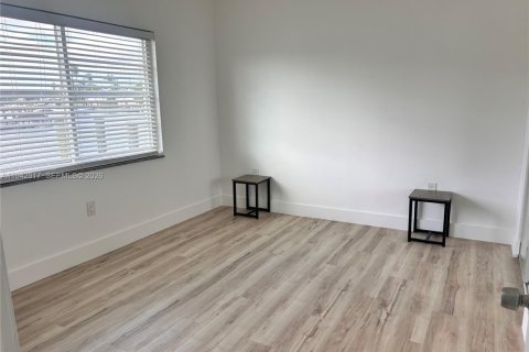 Copropriété à louer à Miami Beach, Floride: 1 chambre, 69.49 m2 № 1999232 - photo 13