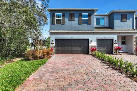 Touwnhouse à Oviedo, Floride 4 chambres, 161.19 m2 № 2420586